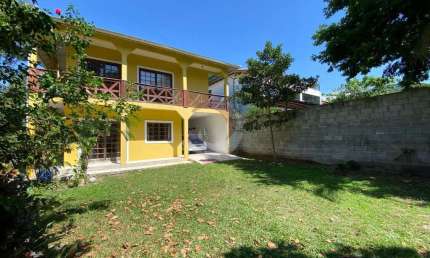 Casa com 3 quartos para alugar na Rua João Rocha, 57, Campeche, Florianópolis por R$ 8.000
