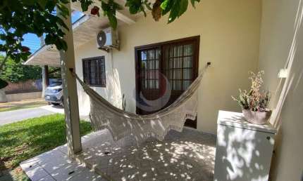 Casa com 2 quartos para alugar na Rua Manoel Pedro Vieira, 245, Morro das Pedras, Florianópolis por R$ 6.800