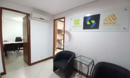 Sala comercial para alugar na Rua dos Ilhéus, 46, Centro, Florianópolis por R$ 2.400