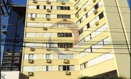 Apartamento com 2 quartos para alugar na Rua Esteves Júnior, 30, Centro, Florianópolis por R$ 4.750