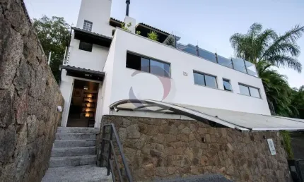 Casa com 3 quartos para alugar na Rua João Henrique Gonçalves, 313, Lagoa da Conceição, Florianópolis por R$ 14.000