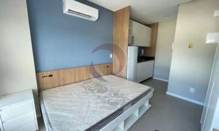 Apartamento com 1 quarto para alugar na Avenida Júlio D'acia Barreto, 161, Carvoeira, Florianópolis por R$ 2.900