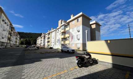 Apartamento com 2 quartos para alugar na Estrada Cristóvão Machado de Campos, 461, Vargem Grande, Florianópolis por R$ 2.800