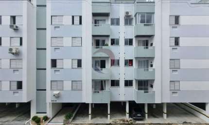 Apartamento com 2 quartos para alugar na Rua Douglas Seabra Levier, 163, Carvoeira, Florianópolis por R$ 3.200