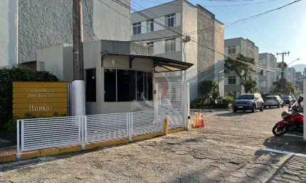 Apartamento com 2 quartos para alugar na Rua Luiz Oscar de Carvalho, 75, Trindade, Florianópolis por R$ 2.500