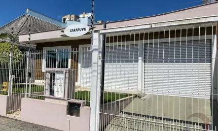Casa comercial para alugar na Rua Pintor Eduardo Dias, 275, Jardim Atlântico, Florianópolis por R$ 3.800