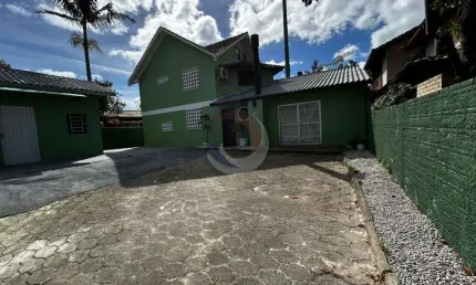 Casa com 3 quartos para alugar na servidão natureza, 190, campeche, florianópolis por r$ 8.500