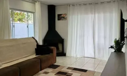 Casa com 2 quartos à venda no Centro, Penha 