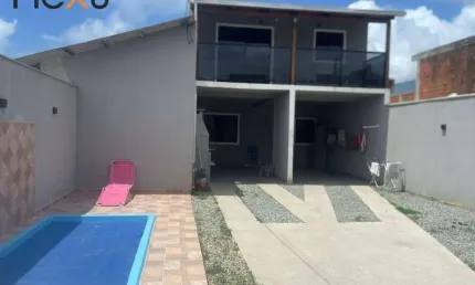 Duas casas em um terreno amplo – conforto, espaço e renda garantida