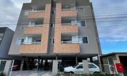 Conforto, localização e segurança: seu apartamento a 1km da praia central de barra velha
