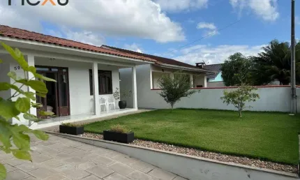 Casa espaçosa e completa na itajuba, barra velha: perto da praia do grant!
