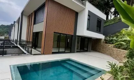 Casa com 3 quartos à venda na Rua Quintino Bocaiúva, 646, América, Joinville