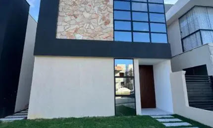 Casa com 4 quartos à venda no Abrantes, Camaçari  por R$ 890.000