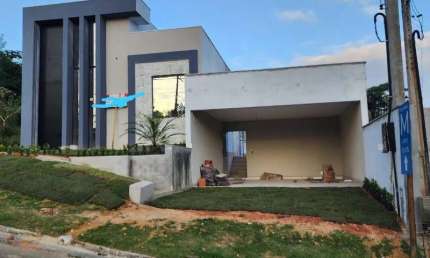 Casa em condomínio fechado com 3 quartos à venda no Abrantes, Camaçari  por R$ 700.000