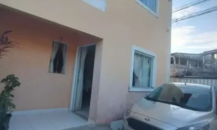 Casa com 2 quartos à venda no Centro, Lauro de Freitas  por R$ 320.000