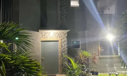 Casa em condomínio fechado com 4 quartos à venda no Estrada do Coco, Lauro de Freitas  por R$ 1.390.000