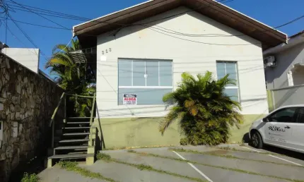 Casa com 3 dormitórios para alugar, 125 m² por R$ 3.200,00/mês - Vila Medon - Americana/SP