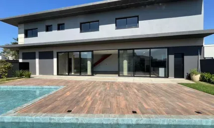 Sobrado com 3 dormitórios à venda, 250 m² por R$ 2.470.000 - Jardim Pau Brasil - Americana/SP