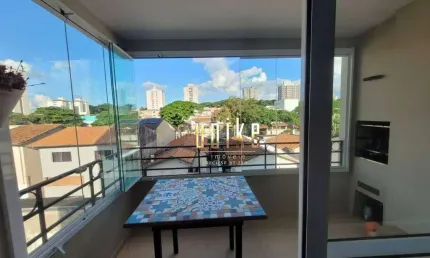 Apartamento no parque industrial com churrasqueira na sacada.