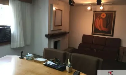 Conjunto Comercial  a venda na Praça da Liberdade, 275 m ²