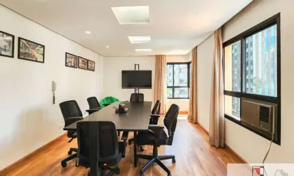 Vendo ou Alugo sala comercial, Itaim Bibi  com 1 vaga , prox Av. JK
