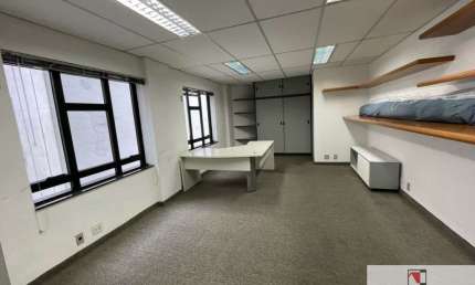 Proximo Consolação com 45 mts, conjunto comercial com 1 vaga