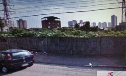 Área disponivel p/venda com  boa localização na Zona Leste