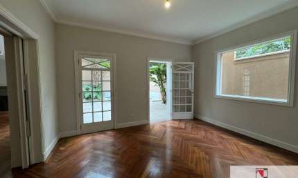 Casa para venda ou locação no Jardim América, 4 dormitórios e 318 m ²