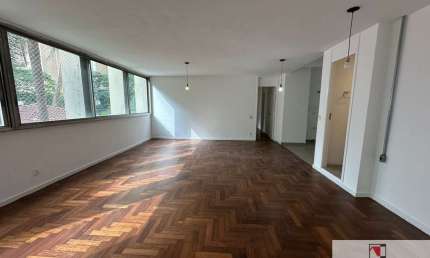 Vendo  apartamento no Itaim Bibi 04 dormitórios, 1 vaga
