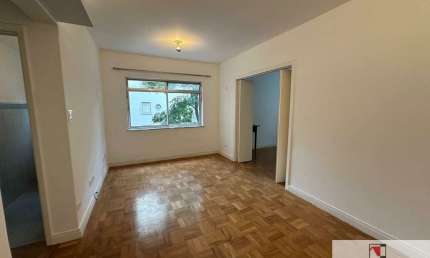 Vendo Apartamento Jardim América,  com 2 dormitórios reformado 83 mts,