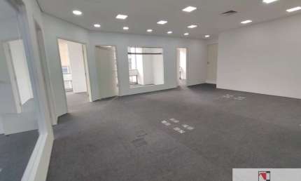 Sala comercial com 15 salas para alugar na Rua Líbero Badaró, 293, Centro, São Paulo