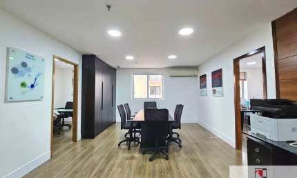 Conjunto comercial para venda em Moema , 5 salas e 151 m ²