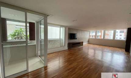 Vendo Apartamento Reformado Jardim América 2 vagas 184 m2