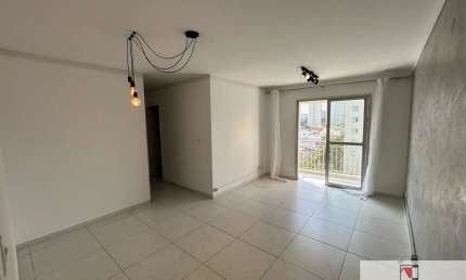 Apartamento com 3 quartos para alugar na Rua Bragança Paulista, 409, Santo Amaro, São Paulo