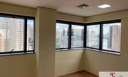 Sala comercial com 4 salas para alugar na Avenida da Aclimação, 68, Aclimação, São Paulo