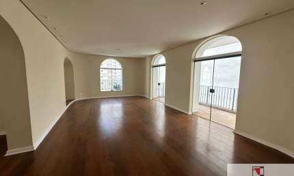 Vendo Apartamento Jardim América, 340,24 mts úteis, 2 vagas