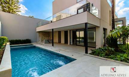 Casa para venda no Jardim Luzitânia , 4 dormitórios e 550 m ²