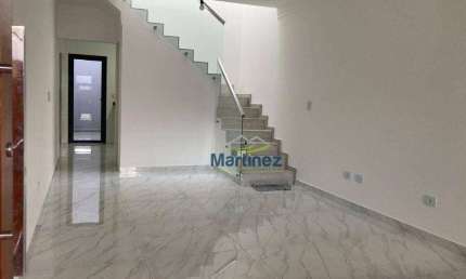 Sobrado com 3 dormitórios à venda, 110 m² por R$ 690.000,00 - Parque São Lucas - São Paulo/SP