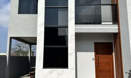 Sobrado para Venda em Florianópolis, São João do Rio Vermelho, 3 dormitórios, 2 suítes, 3 banheiros, 3 vagas