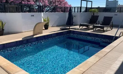Cobertura com piscina de 3 dormitórios (1 suíte) no estreito – florianópolis/sc