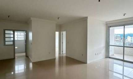 Apartamento com 2 suítes e lavabo no bairro Campinas em São José