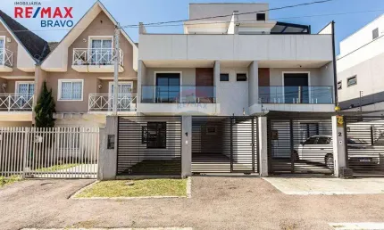 Sobrado Novo – 148 m2 – 3 ou 4 Quartos – 4 Banheiros – 2 Vagas – Uberaba - Curitiba/PR