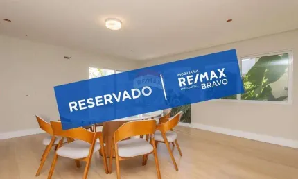 Sobrado em Condomínio, 4 quartos, 3 suítes, 275,50 m², no Guabirotuba, Curitiba PR