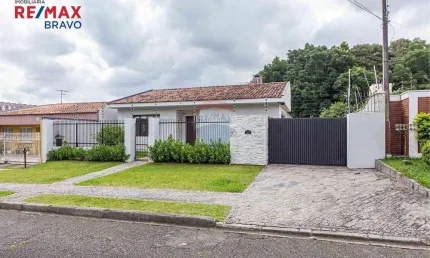 Casa térrea comercial com amplo terreno no guabirotuba em curitiba