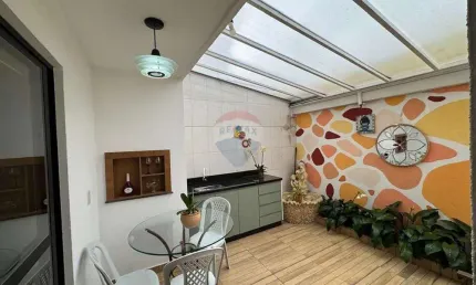 CASA EM CONDOMÍNIO, COM 03 QUARTOS E 02 VAGAS DE GARAGEM, NO BAIRRO UBERABA EM CURITIBA PARANÁ
