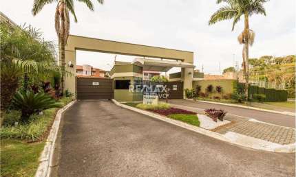 Casa no Condomínio Green Valley em frente a APCEFPR – 205 m2 – 3 Quartos (1 suíte) – 3 Banheiros – 4 Vagas – Uberaba - Curitiba/PR