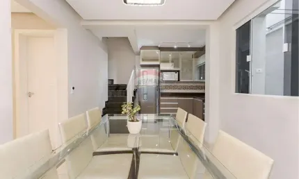 Sobrado Triplex com 4 Quartos no Bairro Cajuru – Curitiba/PR