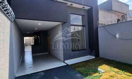 Casa com acabamento premium em senador canedo 3 quartos 1 suíte