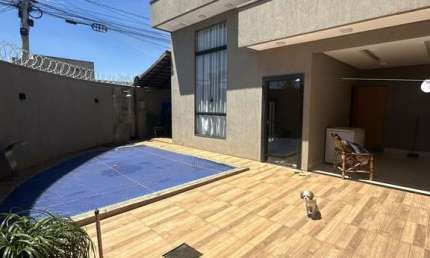 Casa de esquina semimobiliada em senador canedo 3 quartos com suíte e closet