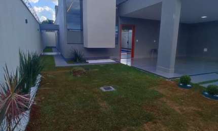 Casa com 3 quartos à venda na Rua RR 22 QD 08, 1, Residencial Ravena, Senador Canedo, 117 m2 por R$ 699.000